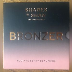 Shades by Shan walnut Bronzer NIB make up blush tanner